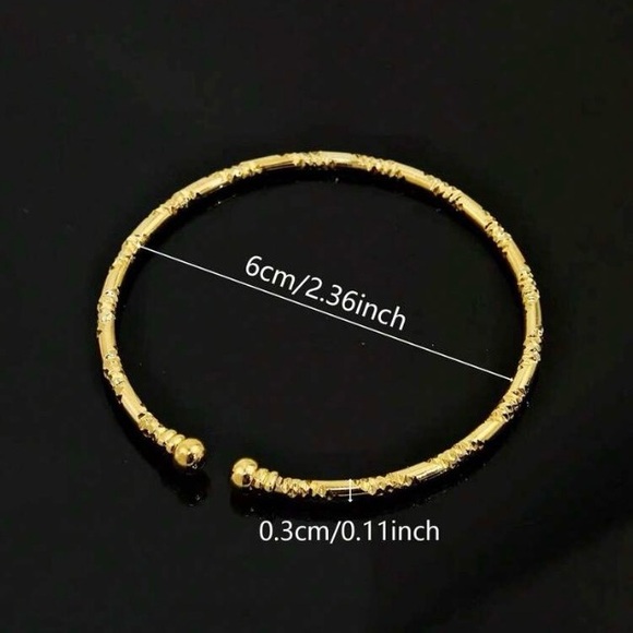 Jewelry - Gold Textured Open Bangle Bracelet